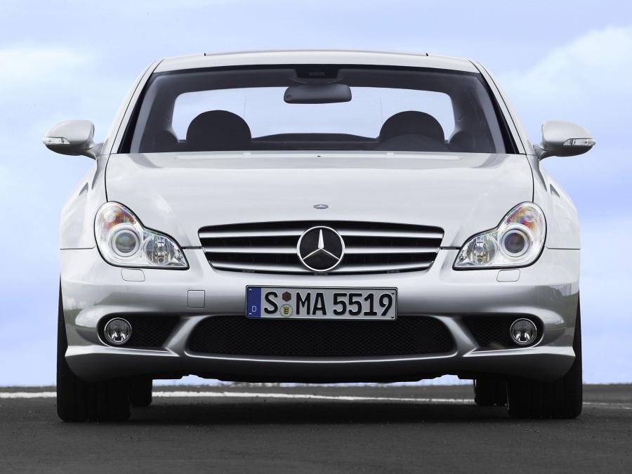  Mercedes-Benz CLS55 AMG 2005 года  (фото 28 из 40)